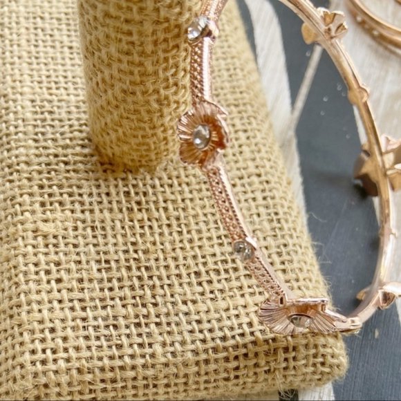 Alquimia Jewelry - ROSE GOLD STEEL AZALEA BANGLE BRACELET